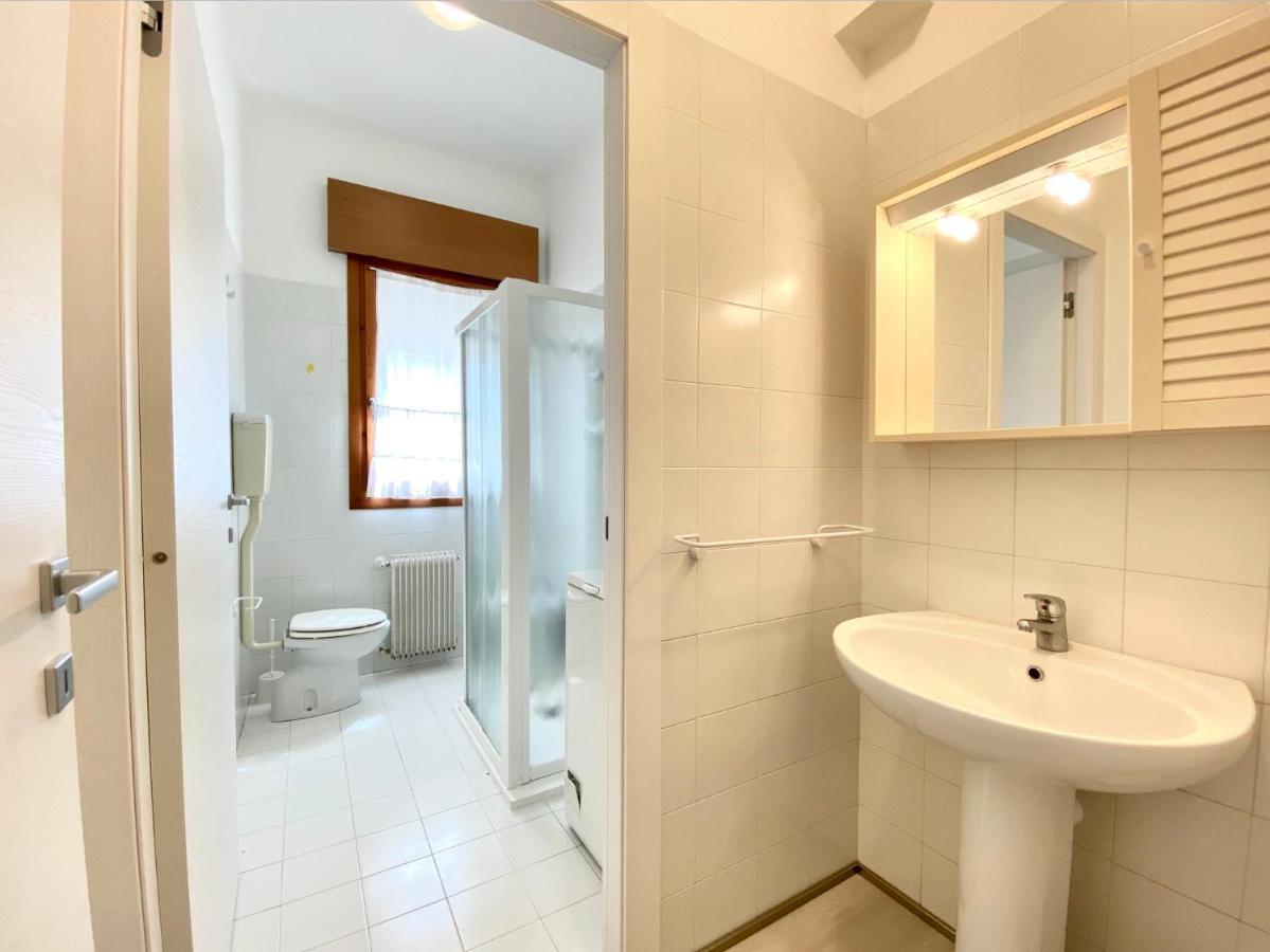 Villa Santin Carraro Immobiliare - Family Apartments Lido di Jesolo Exterior photo